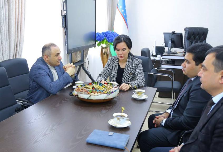 REKTOR OZARBAYJON–TURKIYA HAMKORLIGIDAGI BZT TURON AKADEMIYASI DIREKTORI BILAN UCHRASHDI
