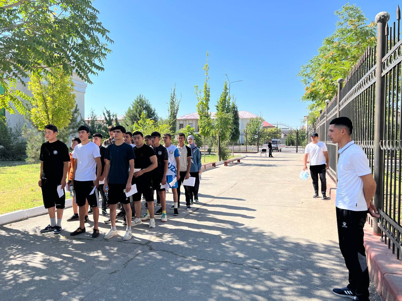 AYNI DAQIQALARDA URGANCH DAVLAT PEDAGOGIKA INSTITUTIDA 2025/2026-O‘QUV YILI QABULI UCHUN KASBIY (IJODIY) IMTIHONLAR BO‘LIB O‘TMOQDA.