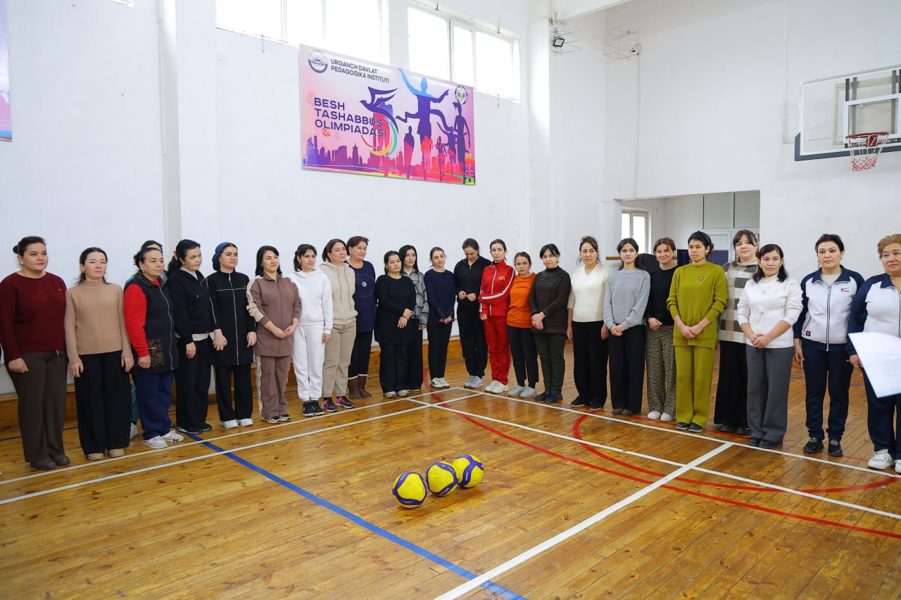 AT UrSPI A VOLLEYBALL TOURNAMENT WAS ORGANIZED AMONG FACULTY MEMBERS AND STAFF.