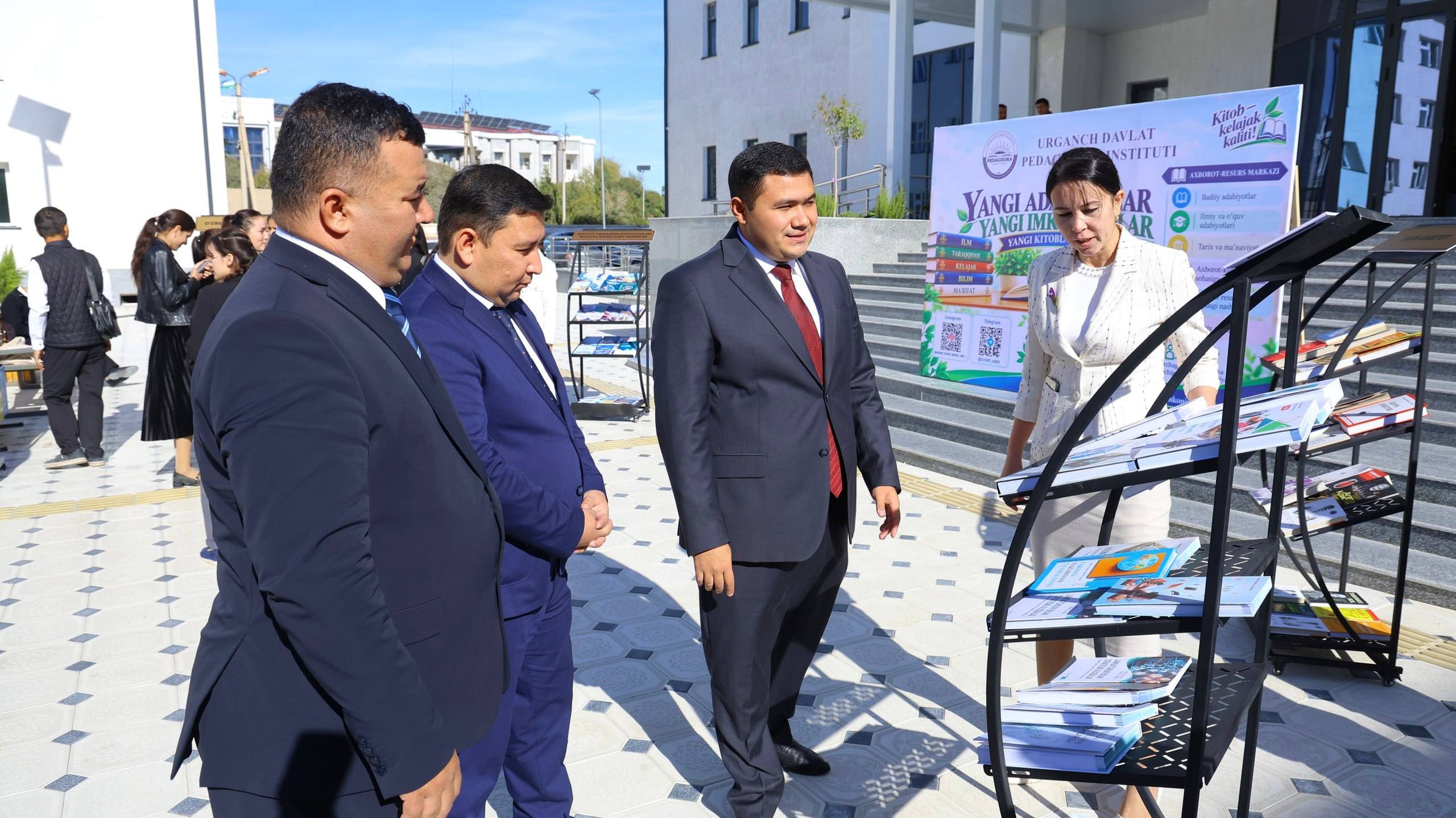 AN EXHIBITION OF NEW LITERATURE AND A BOOK FAIR WERE HELD AT URGENCH STATE PEDAGOGICAL INSTITUTE ON THE INITIATIVE OF THE INFORMATION AND RESOURCE CENTER