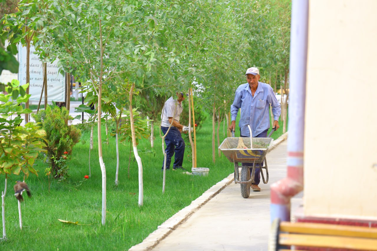 AT UrSPI, A NATIONWIDE CHARITY COMMUNITY CLEANUP IS BEING HELD UNDER THE MOTTO “A PROSPEROUS AND FLOURISHING MAHALLA – THE PRIDE OF THE NATION.”