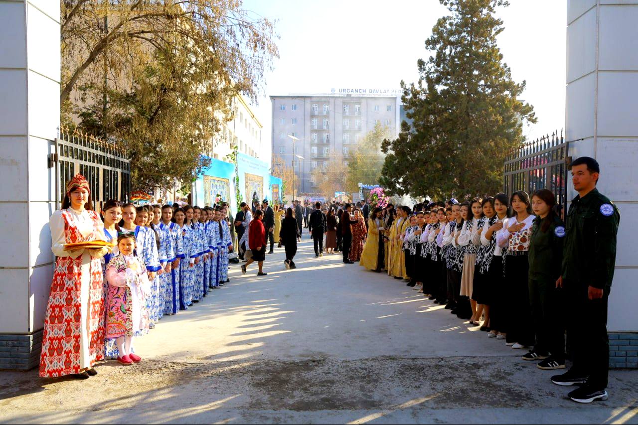 URGANCH DAVLAT PEDAGOGIKA INSTITUTIDA “NAVRO‘ZNI ULUG‘LASH — INSONNI ULUG‘LASHDIR!” SHIORI OSTIDA BAYRAM SAYLI KO‘TARINKI RUHDA BO‘LIB O‘TDI