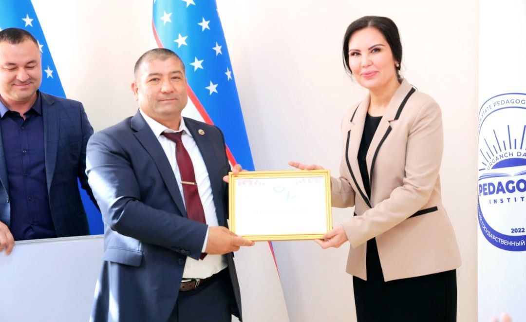 After the Council of the Institute held today, a group of institute employees who took an active part in organizing the celebration of the Navruz holiday was awarded.
