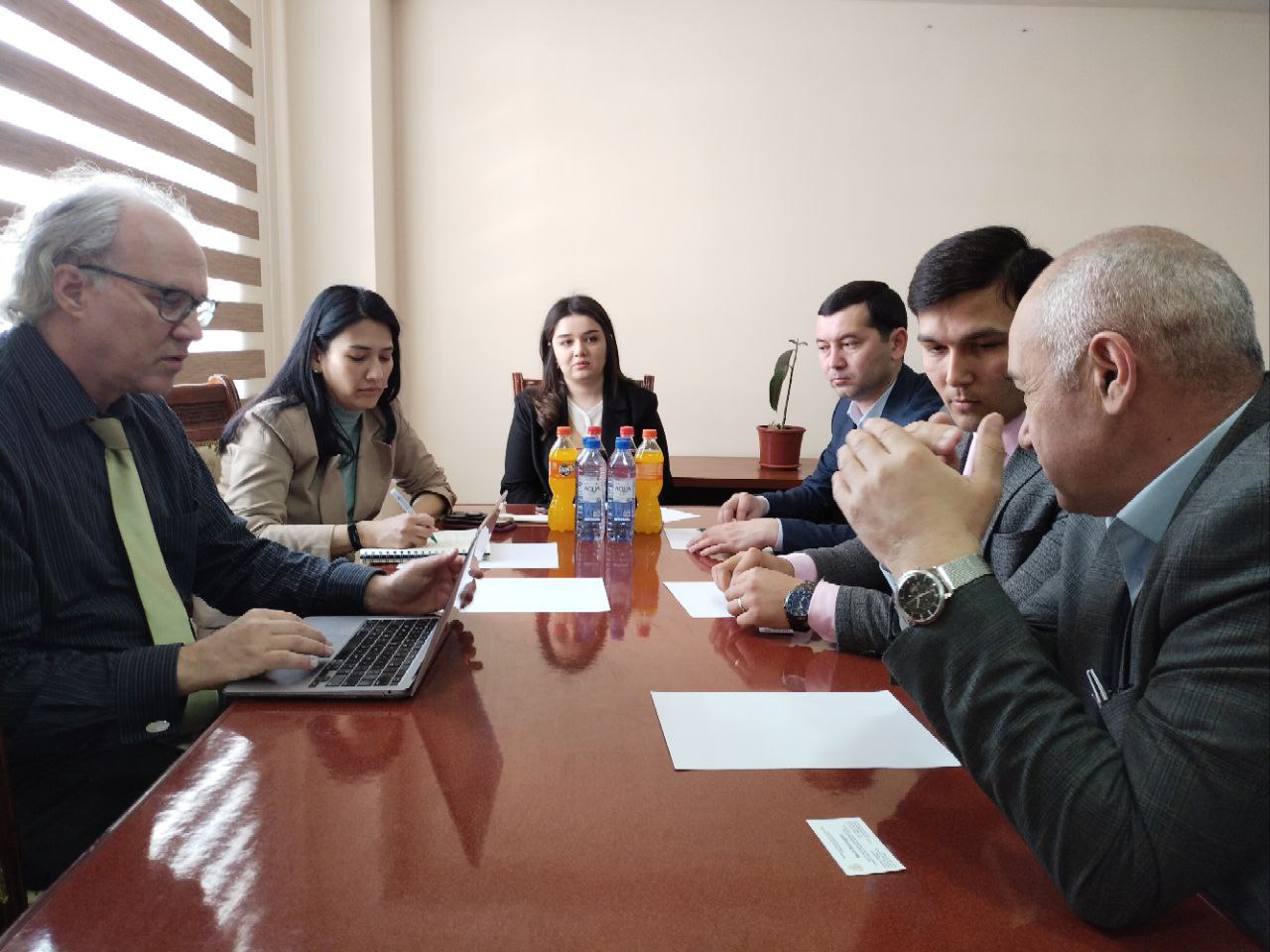urspi.uz;URGANCH DAVLAT PEDAGOGIKA INSTITUTIGA AMERIKA QO‘SHMA SHTATLARINING TOSHKENTDAGI ELCHIXONASI MINTAQAVIY INGLIZ TILI BO‘LIMI (RELO) VAKILLARI TASHRIF BUYURDI