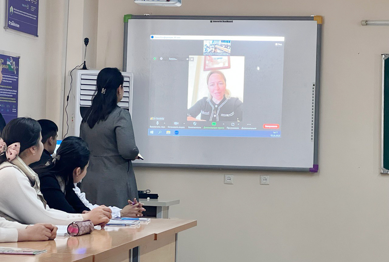 urspi.uz;OZARBAYJON UNIVERSITETI SIYOSIY FANLAR KAFEDRASI DOTSENTI, ISPANIYA DUBLIN UNIVERSITETI DOKTORI FARAHILA BABAYEVA-SHUKUROVA URGANCH DAVLAT PEDAGOGIKA INSTITUTI TALABALARIGA ONLAYN MA'RUZA O‘QIDI