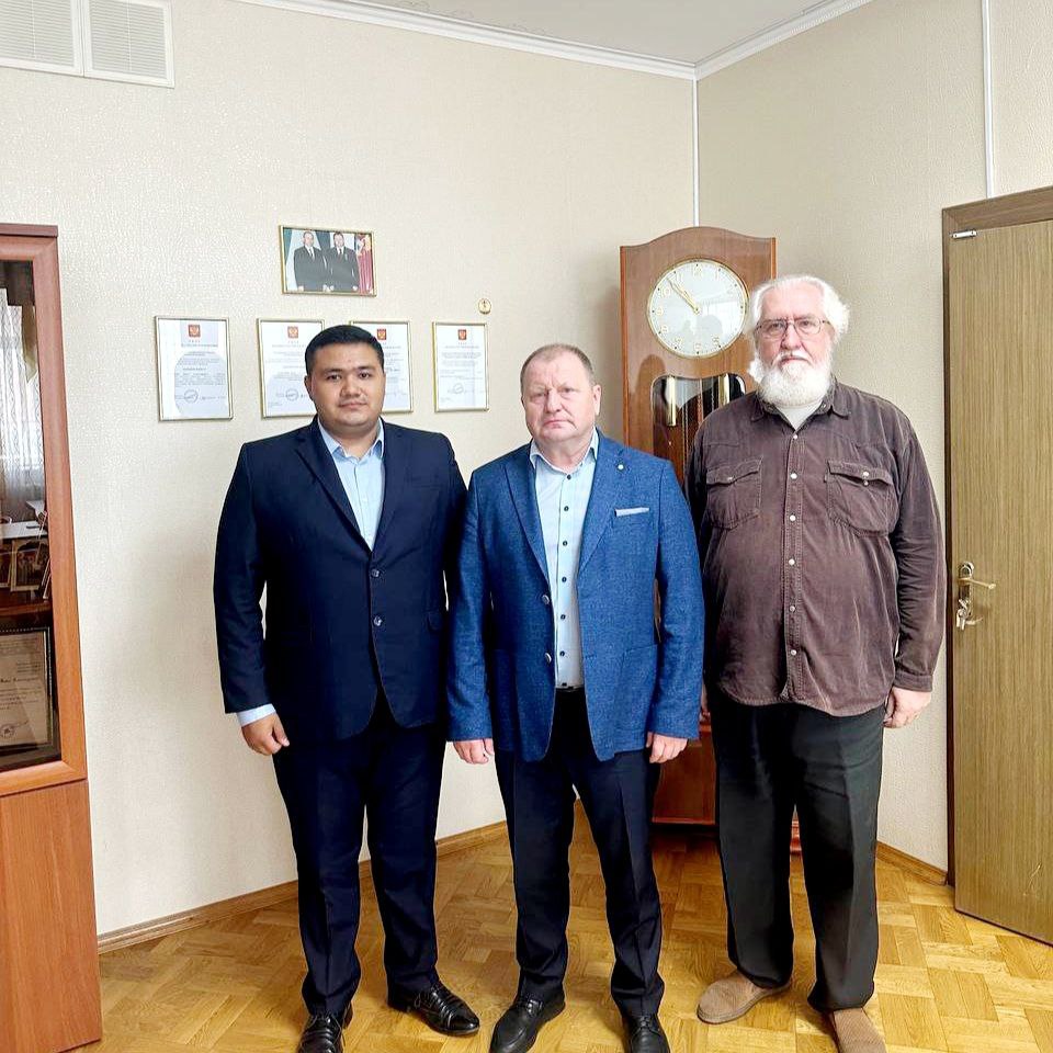 CURRENTLY, THE VICE-RECTOR FOR SCIENTIFIC WORK OF THE URGENCH STATE PEDAGOGICAL INSTITUTE DIYORJON ABDULLAYEV IS ON A BUSINESS AT THE INSTITUTE OF INTERMEDIATE MANAGEMENT IN THE CITY OF OREL, IN RUSSIA.