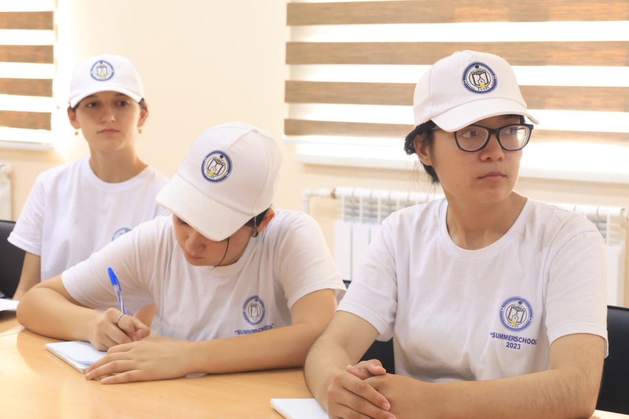 "SUMMER SCHOOL — 2023" YOZGI MAKTABI ISHTIROKCHILARIGA INDONEZIYA PROFESSORI MAʼRUZA OʻQIDI;urspi;urspi.uz;