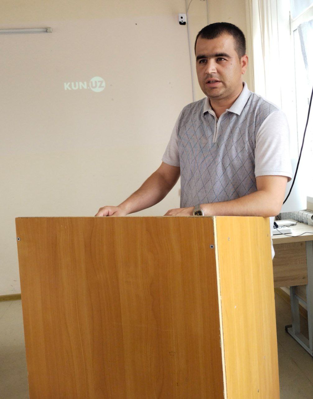 urspi.uz; “BIZ KORRUPSIYAGA QARSHIMIZ” MAVZUSIDA TALABALAR BILAN UCHRASHUV
