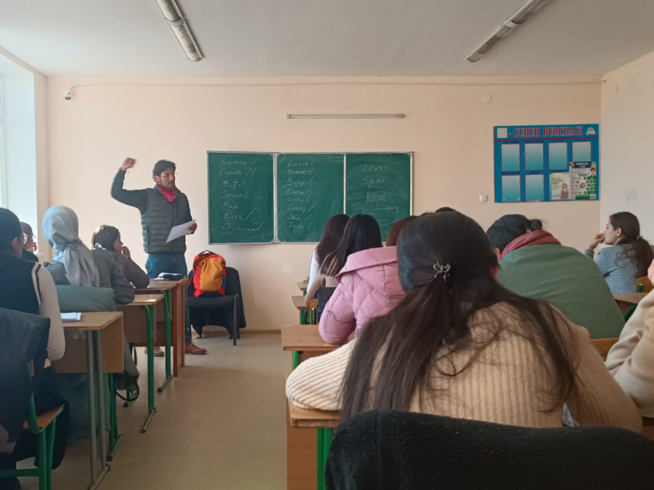 Alberto Balam Navarro-Medina, a volunteer member of the English Language Teaching Association organized by the American Embassy in Uzbekistan, conducted a master class at Urganch State Pedagogical Institute.