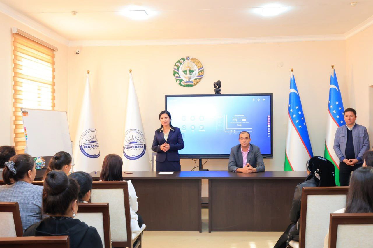 REKTOR SIRTQI TA'LIM YO'NALISHI TALABALARI BILAN UCHRASHDI  BUGUN URGANCH DAVLAT PEDAGOGIKA INSTITUTI REKTORI FERUZA MADRAXIMOVA PEDAGOGIKA FAKULTETIDA TAHSIL OLAYOTGAN SIRTQI TA'LIM YO'NALISHI TALABALARI BILAN UCHRASHDI. 