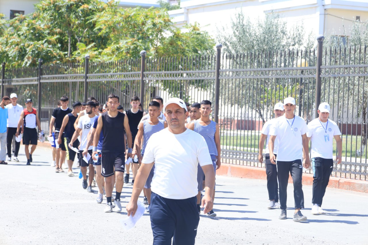 Urganch davlat pedagogika instituti Jismoniy madaniyat yo‘nalishining kunduzgi ta’lim shakliga o‘qishga hujjat topshirgan abituriyentlar “Yoshlik” sport majmuasida sinovdan o‘tmoqdalar.;urspi;urspi.uz;